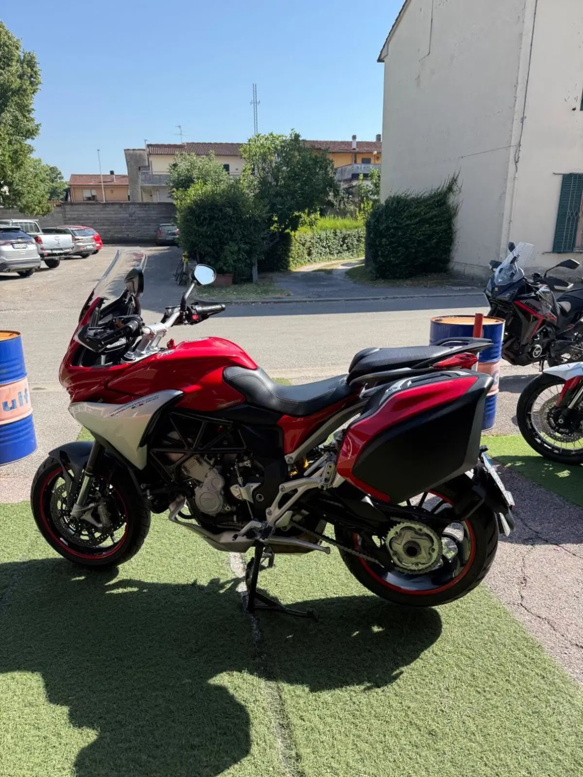 MV Agusta Turismo Veloce 800 Lusso (2014 - 16) (4)