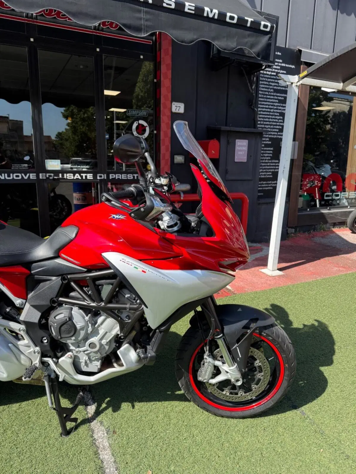 MV Agusta Turismo Veloce 800 Lusso (2014 - 16) (8)
