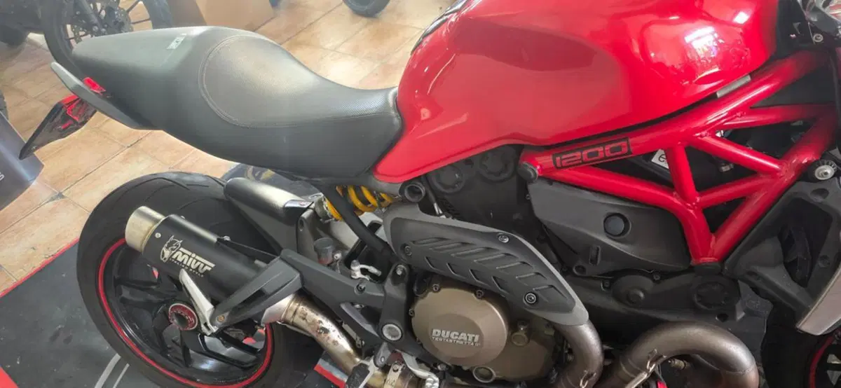 Ducati Monster 1200 S (2014 - 16) (6)