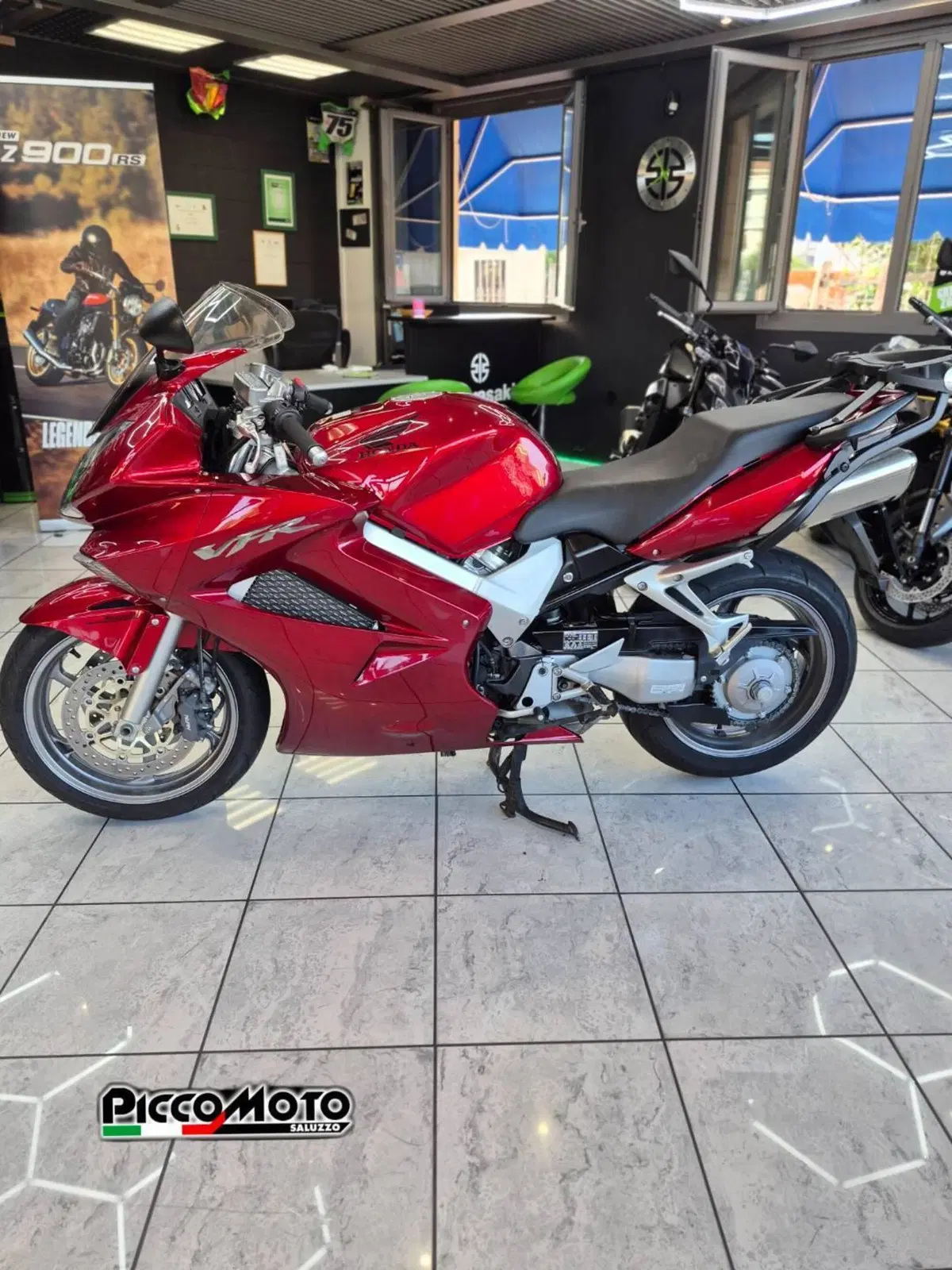 Honda VFR 800 (2006 - 13) (2)