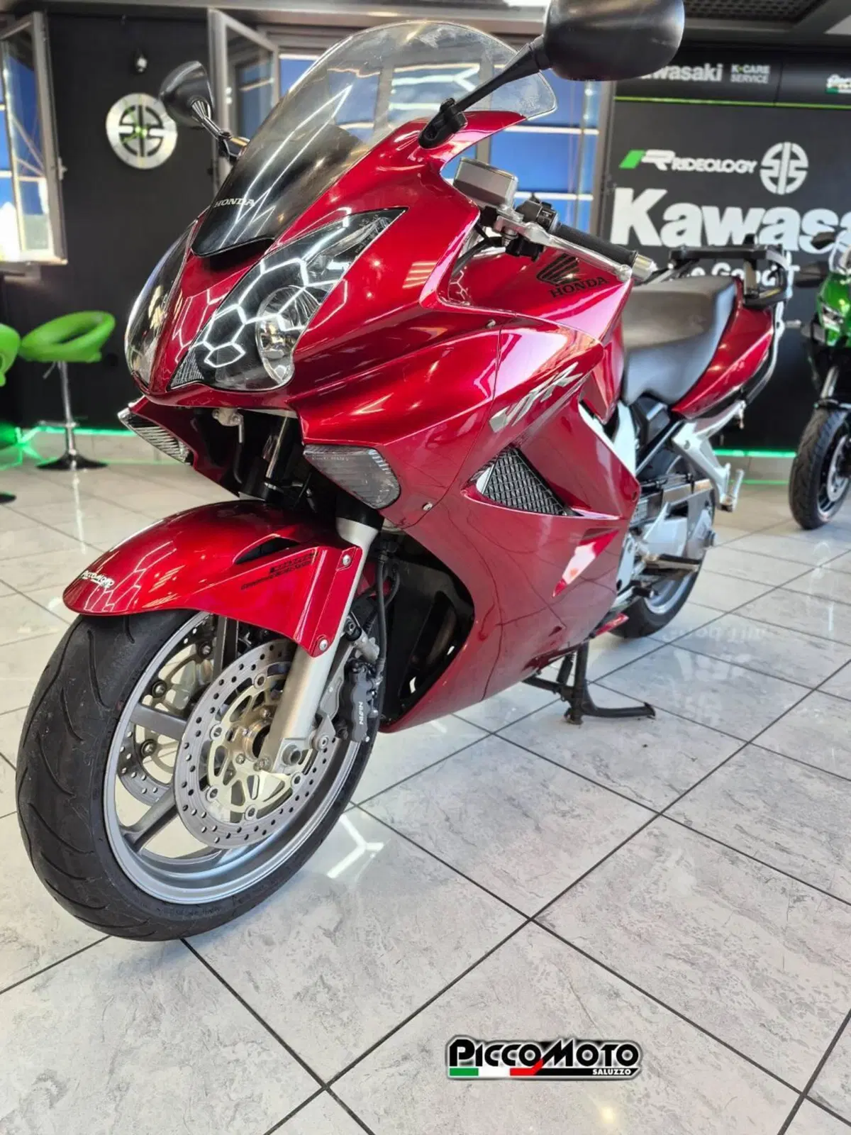 Honda VFR 800 (2006 - 13) (4)