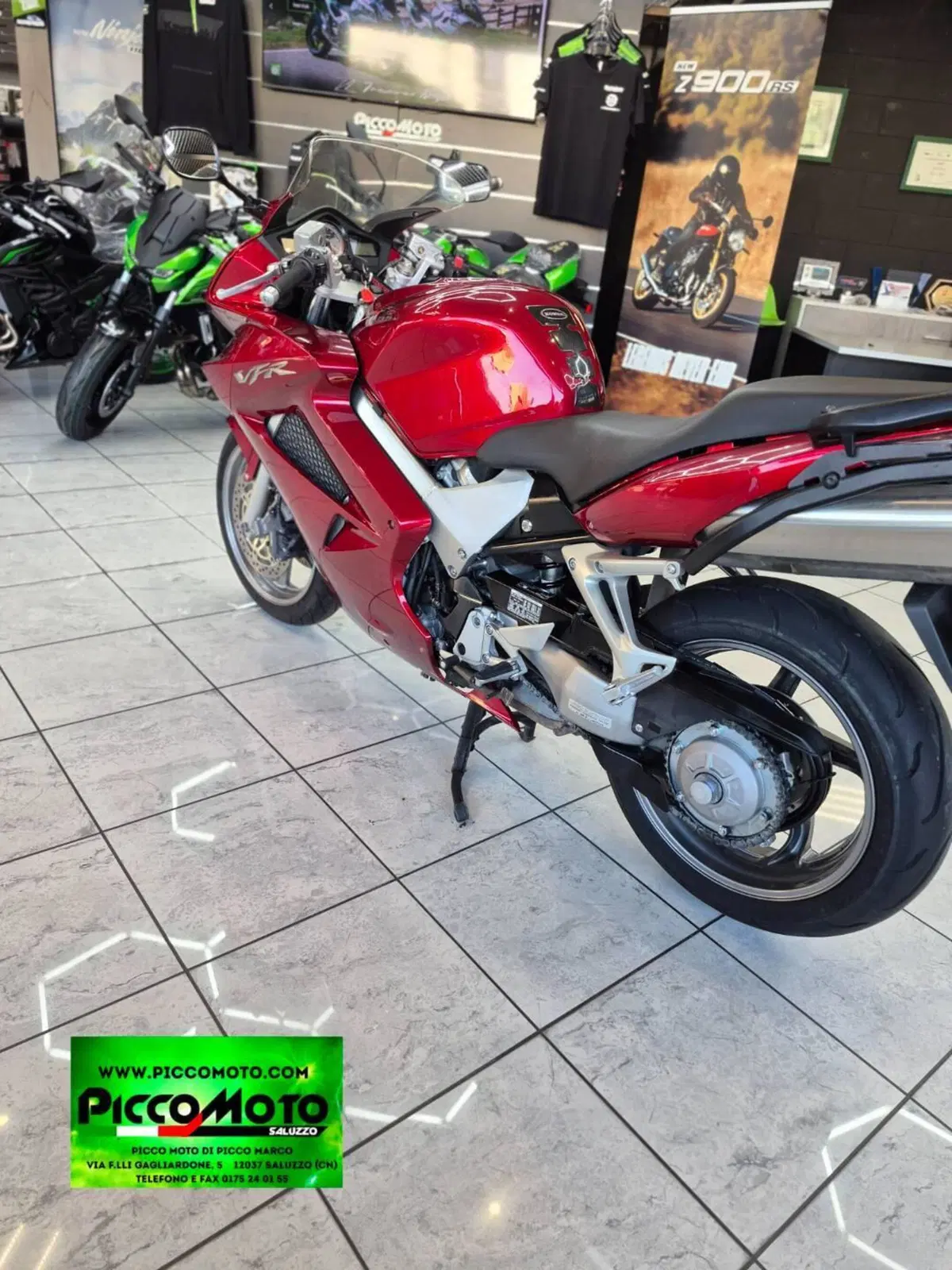 Honda VFR 800 (2006 - 13) (8)