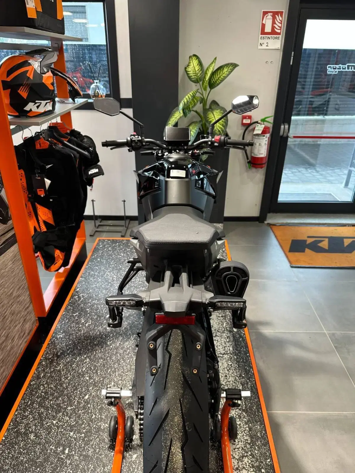 KTM 790 Duke (2027) (4)