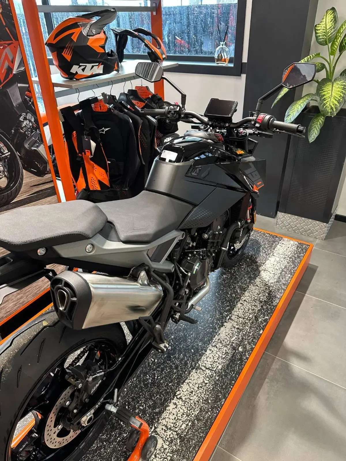 KTM 790 Duke (2027) (8)