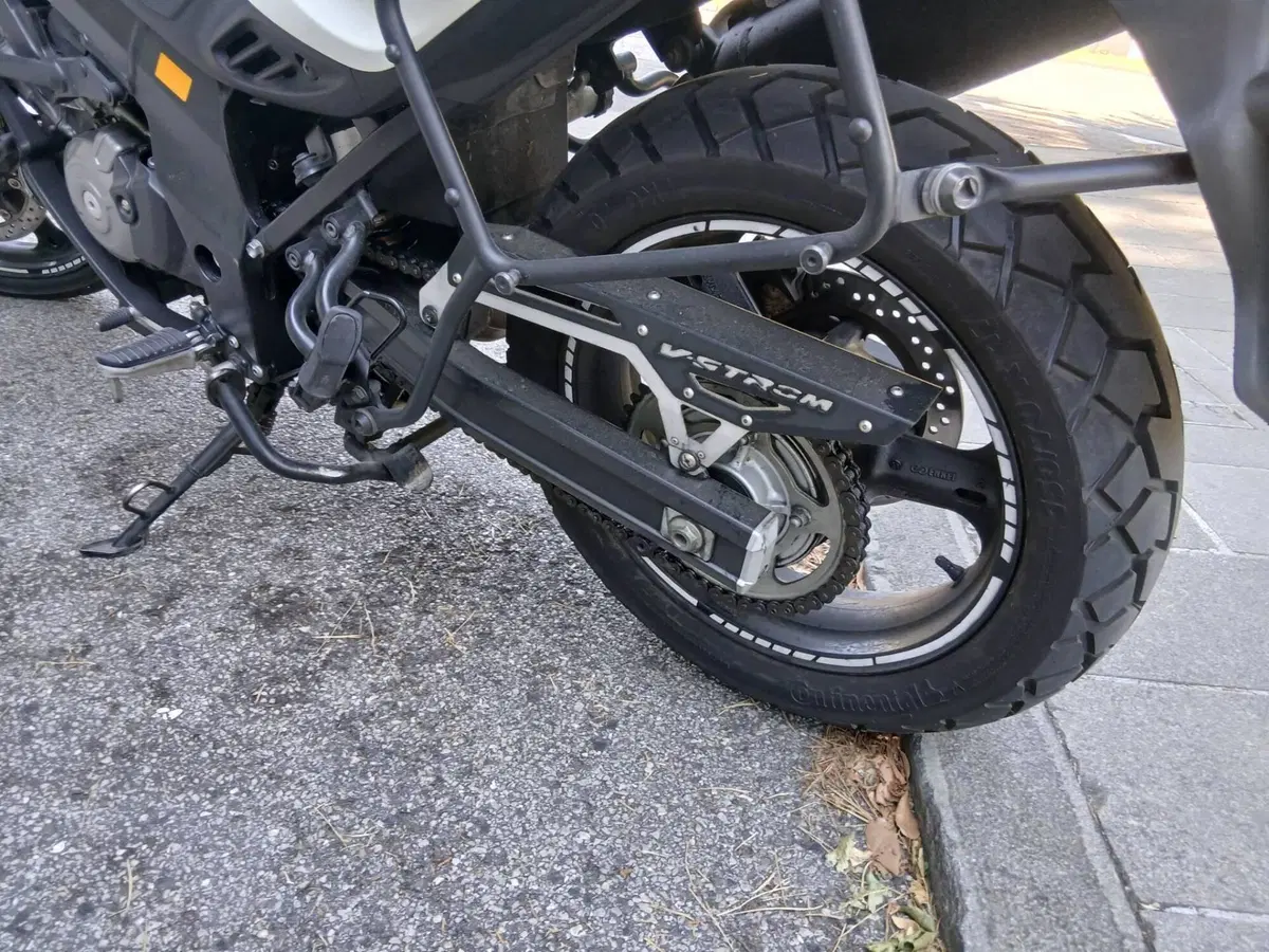 Suzuki V-Strom 650 ABS (2011 - 17) (3)