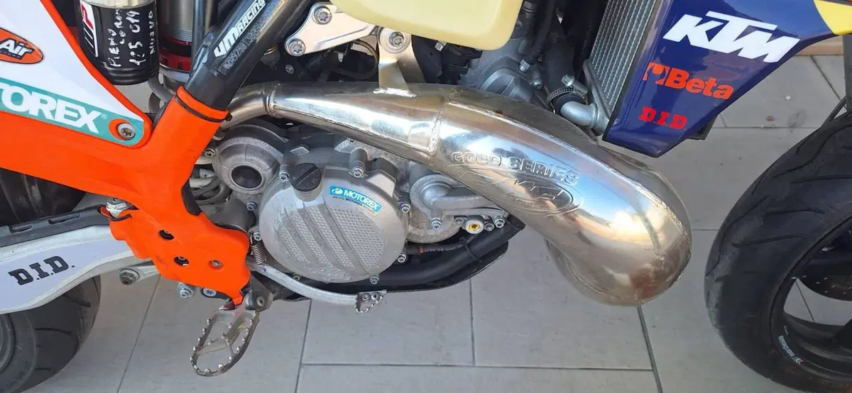 KTM 300 EXC E TPI (2022) (2)