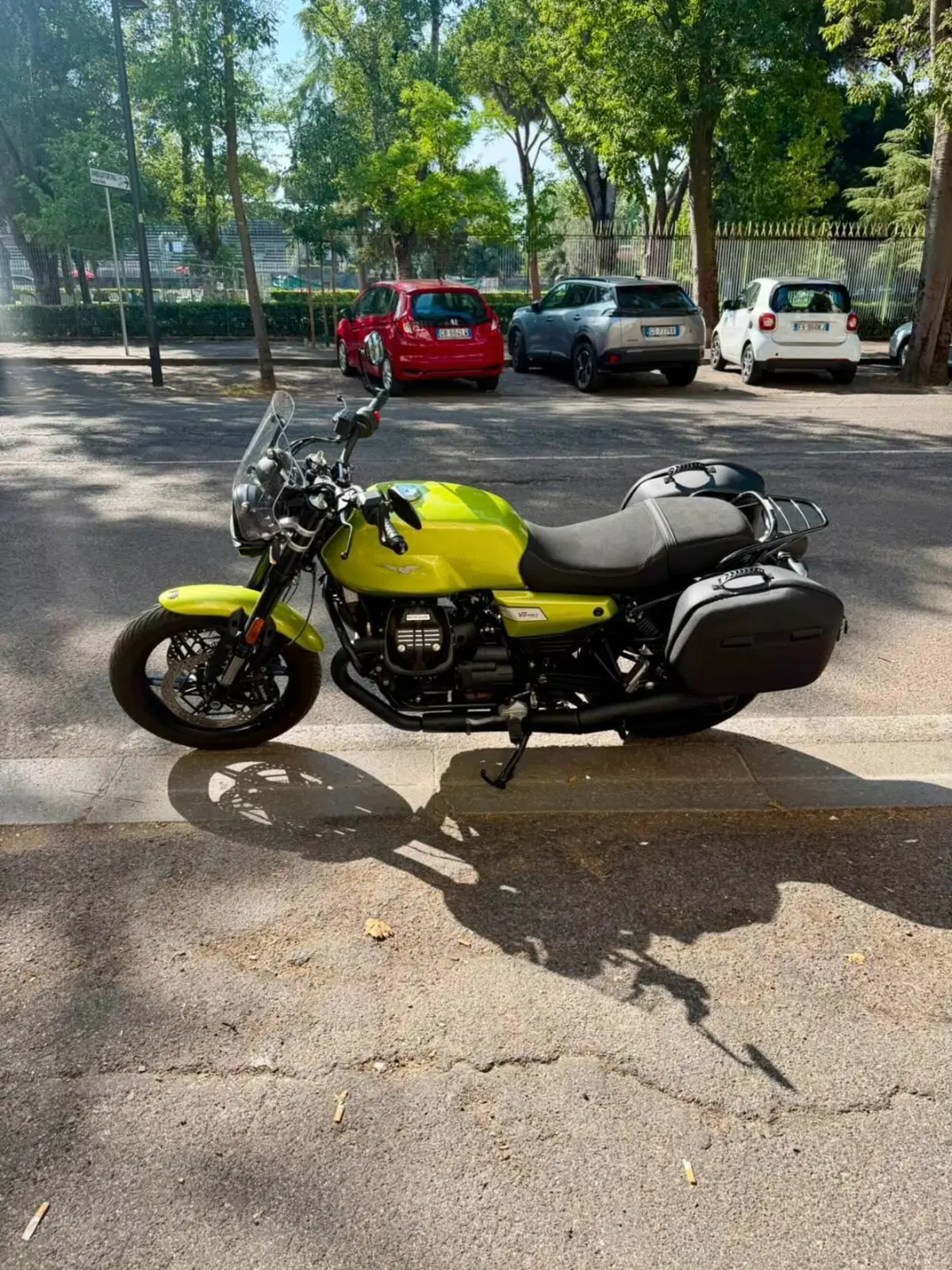 Moto Guzzi V7 Sport (2025 - 26) (2)