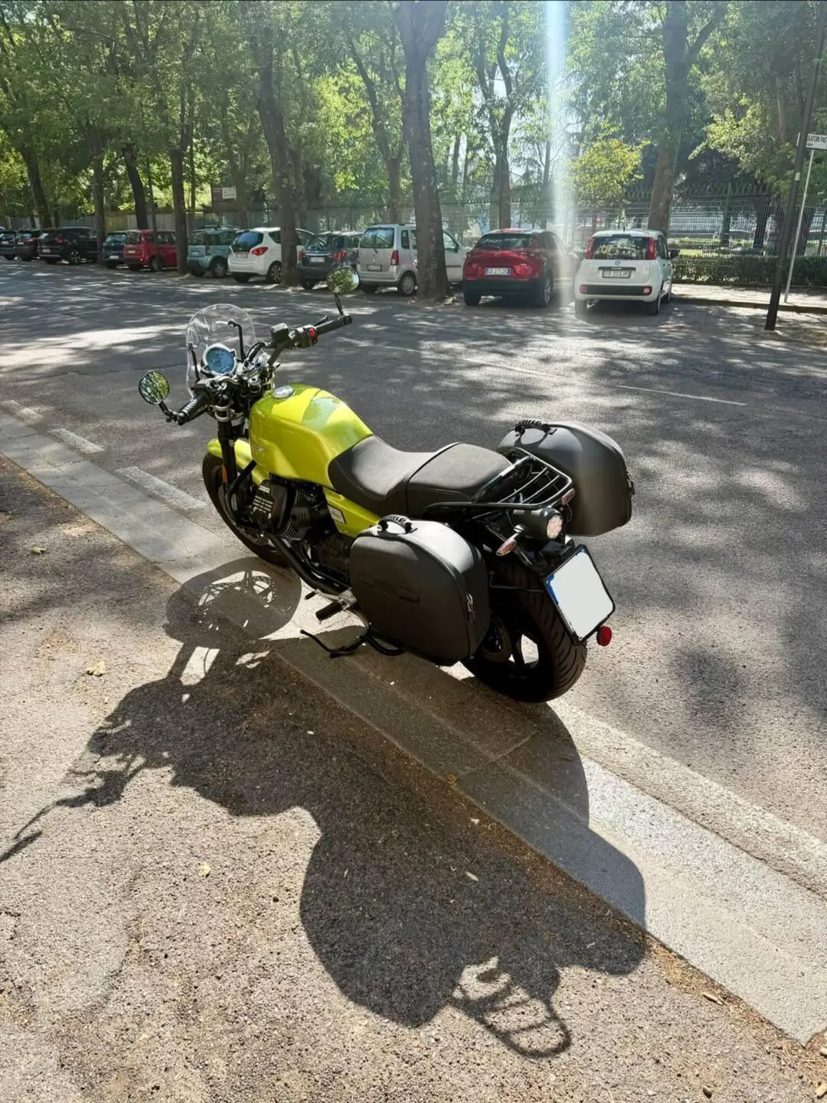Moto Guzzi V7 Sport (2025 - 26) (4)