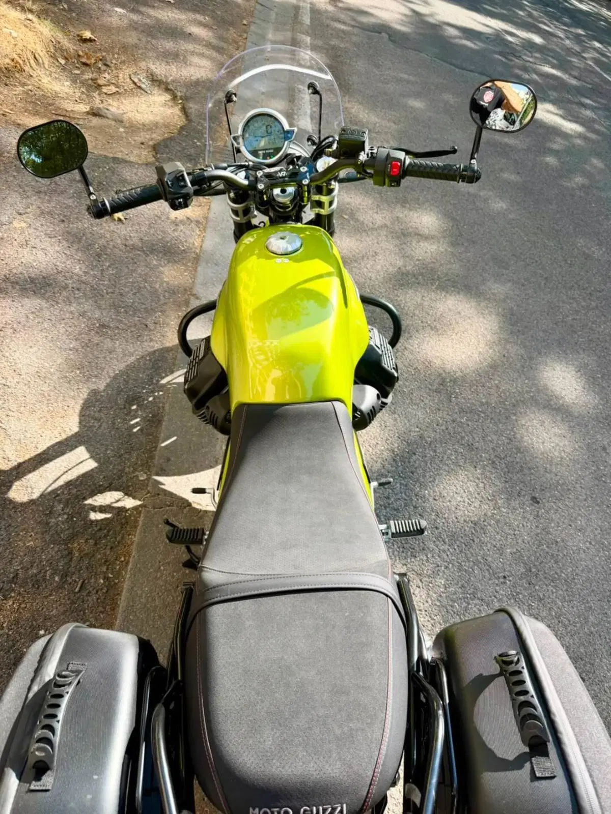 Moto Guzzi V7 Sport (2025 - 26) (5)