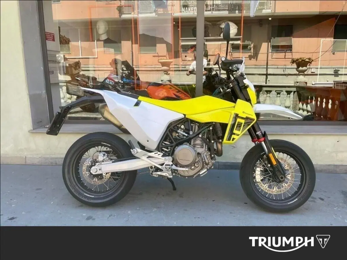 Husqvarna 701 Supermoto (2026)