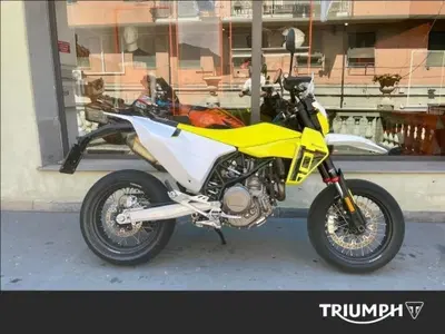 Husqvarna 701 Supermoto (2026) usata