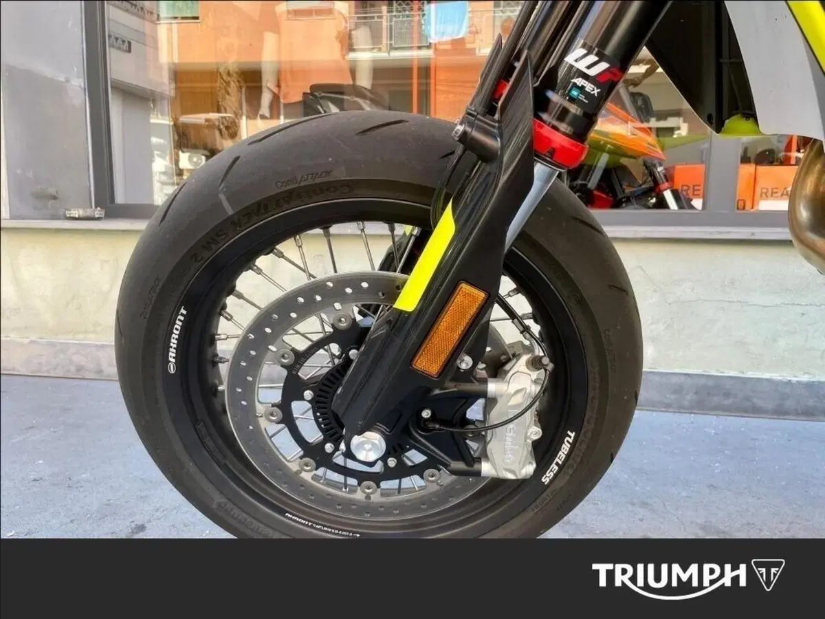 Husqvarna 701 Supermoto (2026) (8)