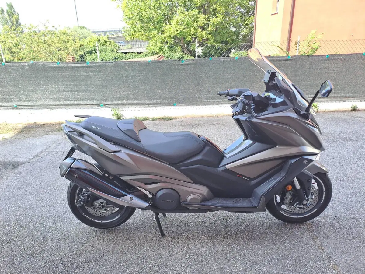 Kymco AK 550 ETS (2021 - 26) (3)