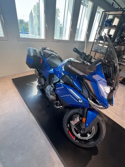 Bmw R 1300 RT (2026) usata
