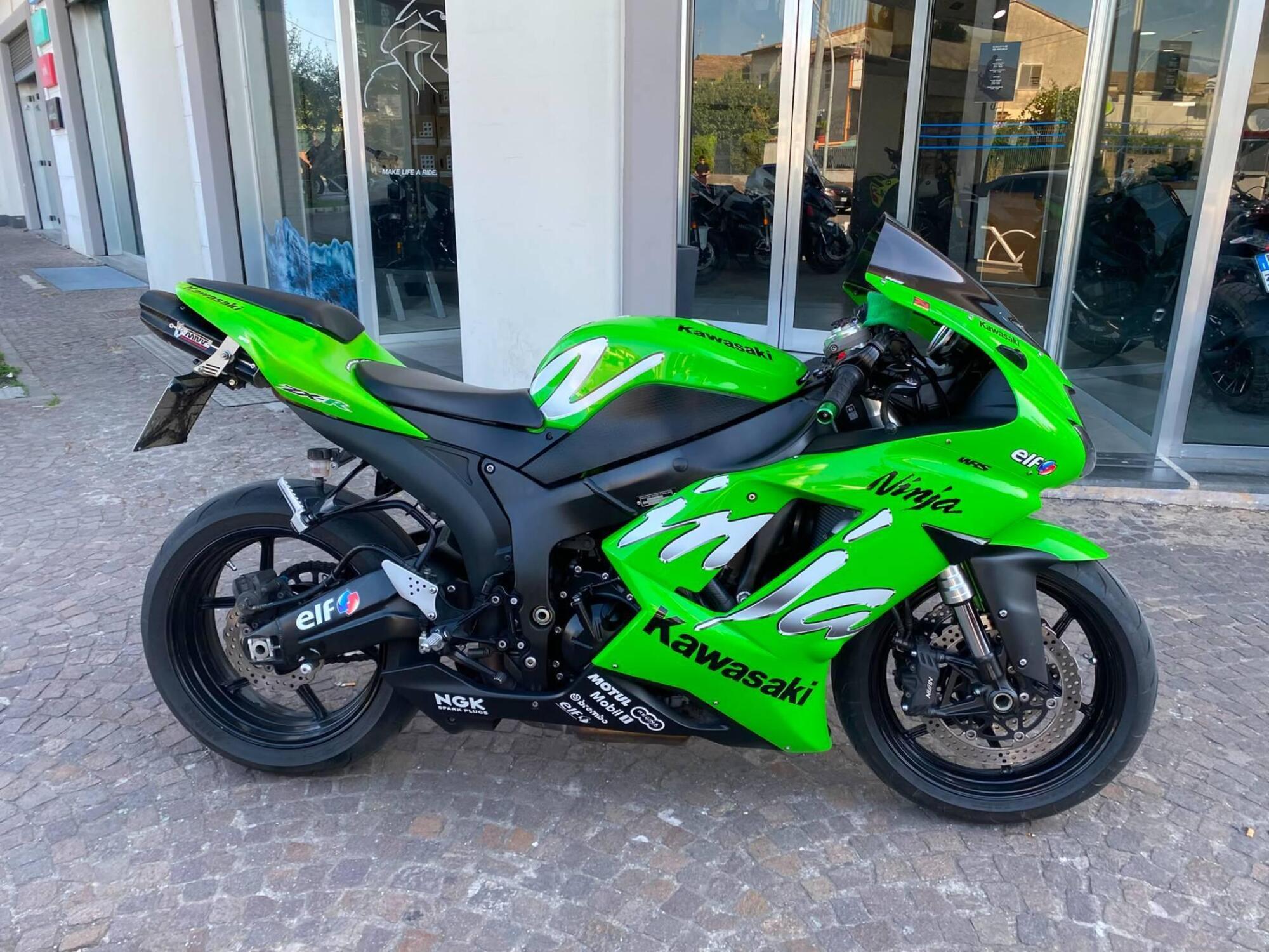 Vendo Kawasaki Ninja 600 ZX-6R (2007 - 08) usata a Capua (codice