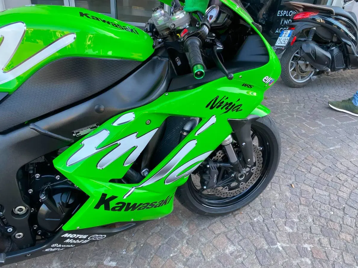 Kawasaki Ninja 600 ZX-6R (2007 - 08) (10)