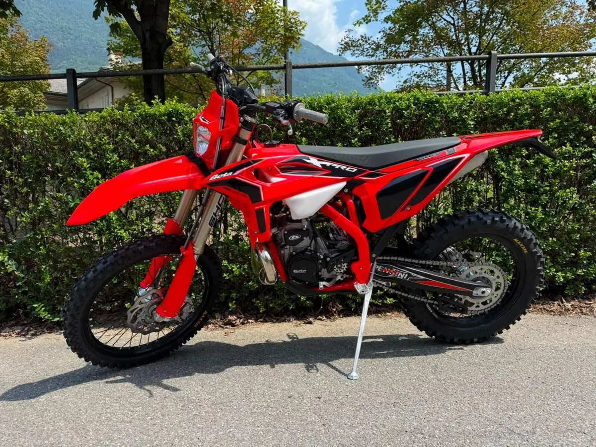 Betamotor RR X-PRO 300 2T Enduro (2027) (4)