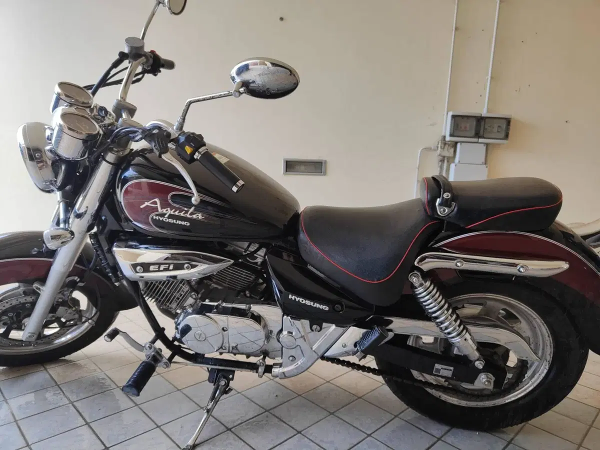 Hyosung Aquila 250 GV (2004 - 16) (7)