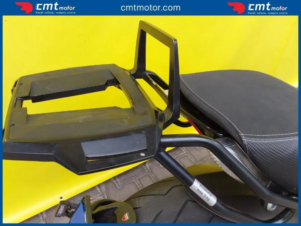Ducati Diavel 1200 Carbon (2010 - 13) (11)