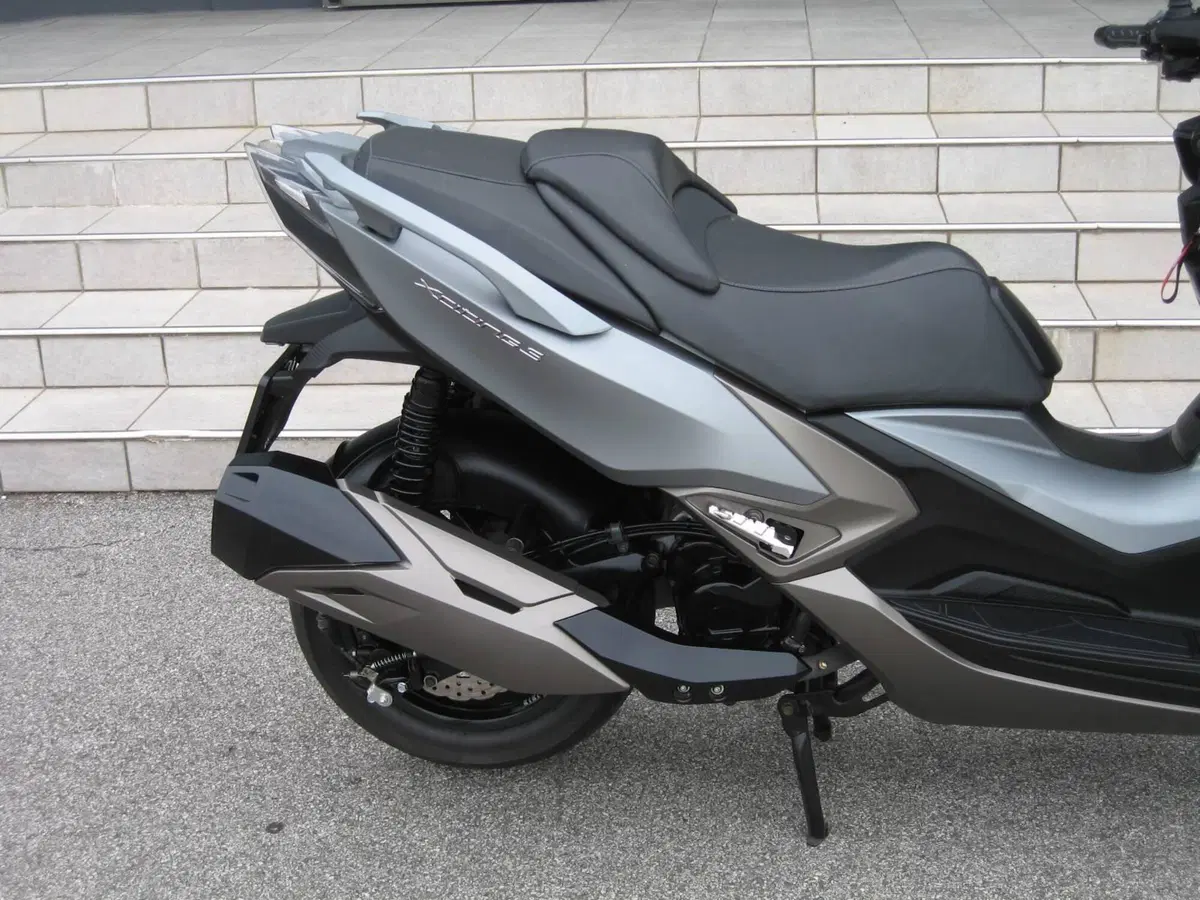 Kymco Xciting 400i S TCS (2021 - 24) (4)