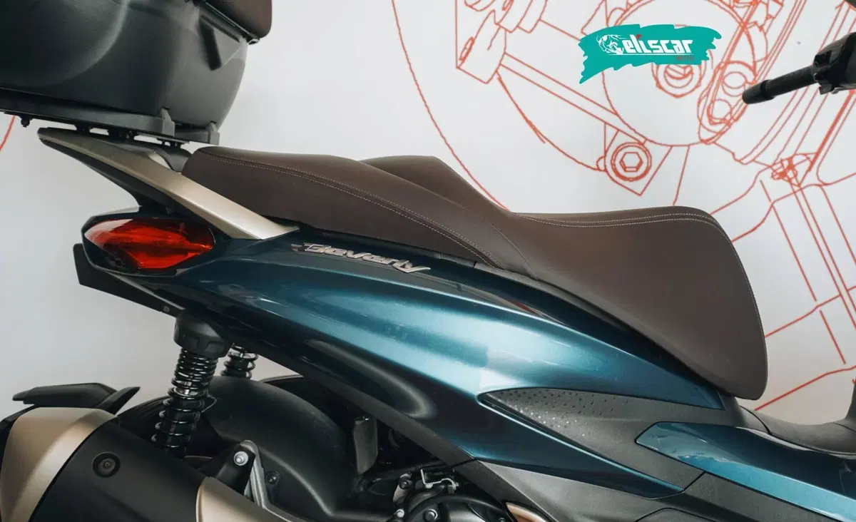 Piaggio Beverly 300 ABS-ASR (2021 - 25) (11)