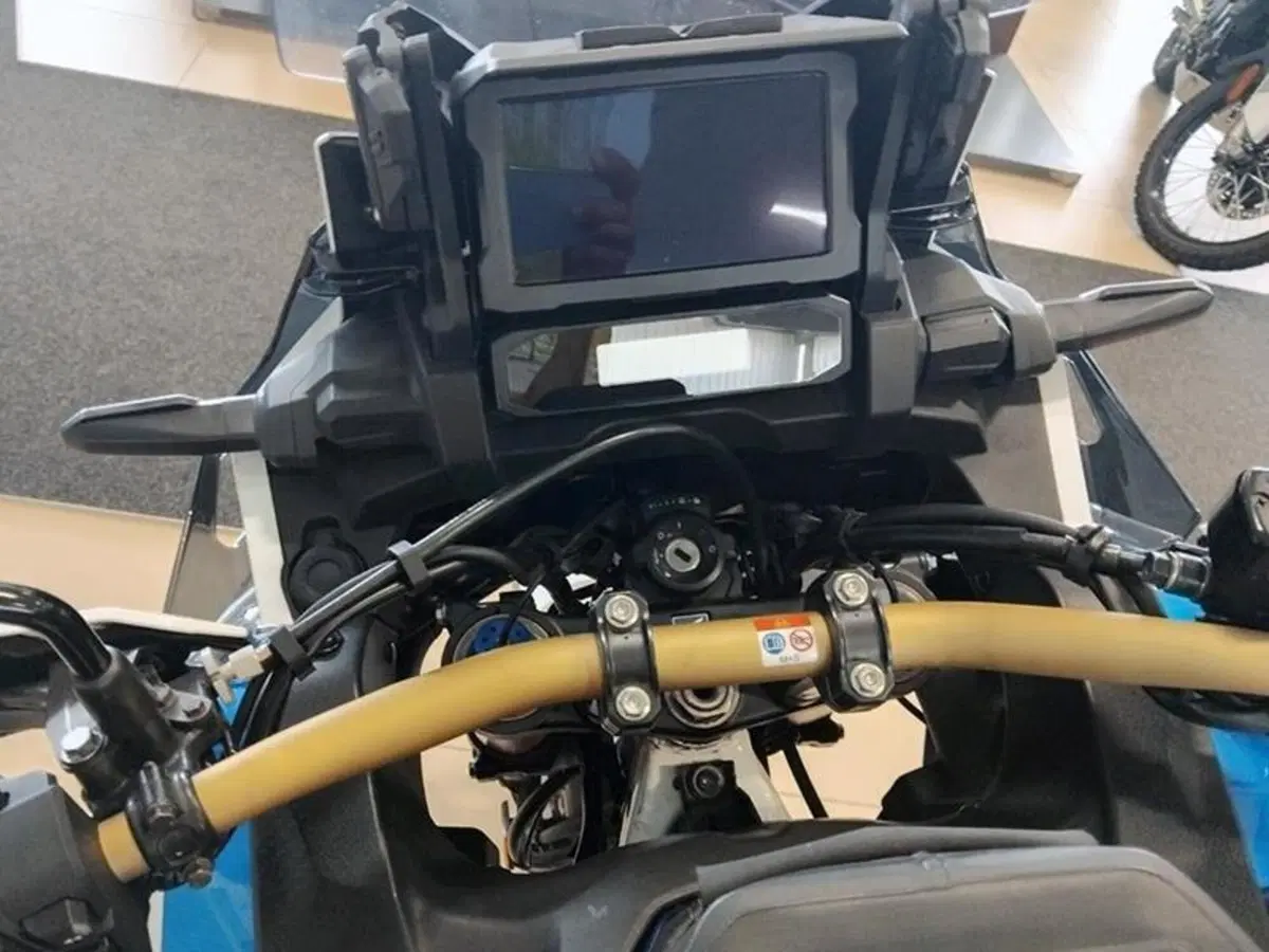 Honda Africa Twin CRF 1100L (2020 - 21) (6)