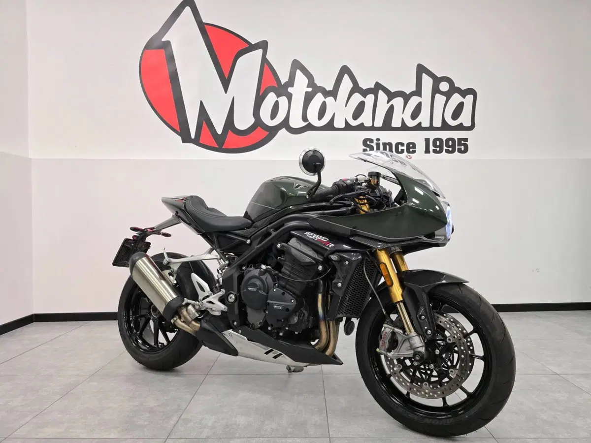 Triumph Speed Triple 1200 RR (2022 - 26)