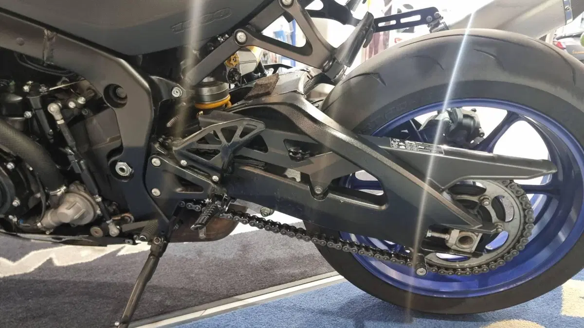 Suzuki GSX-R1000R (2017 - 18) (9)