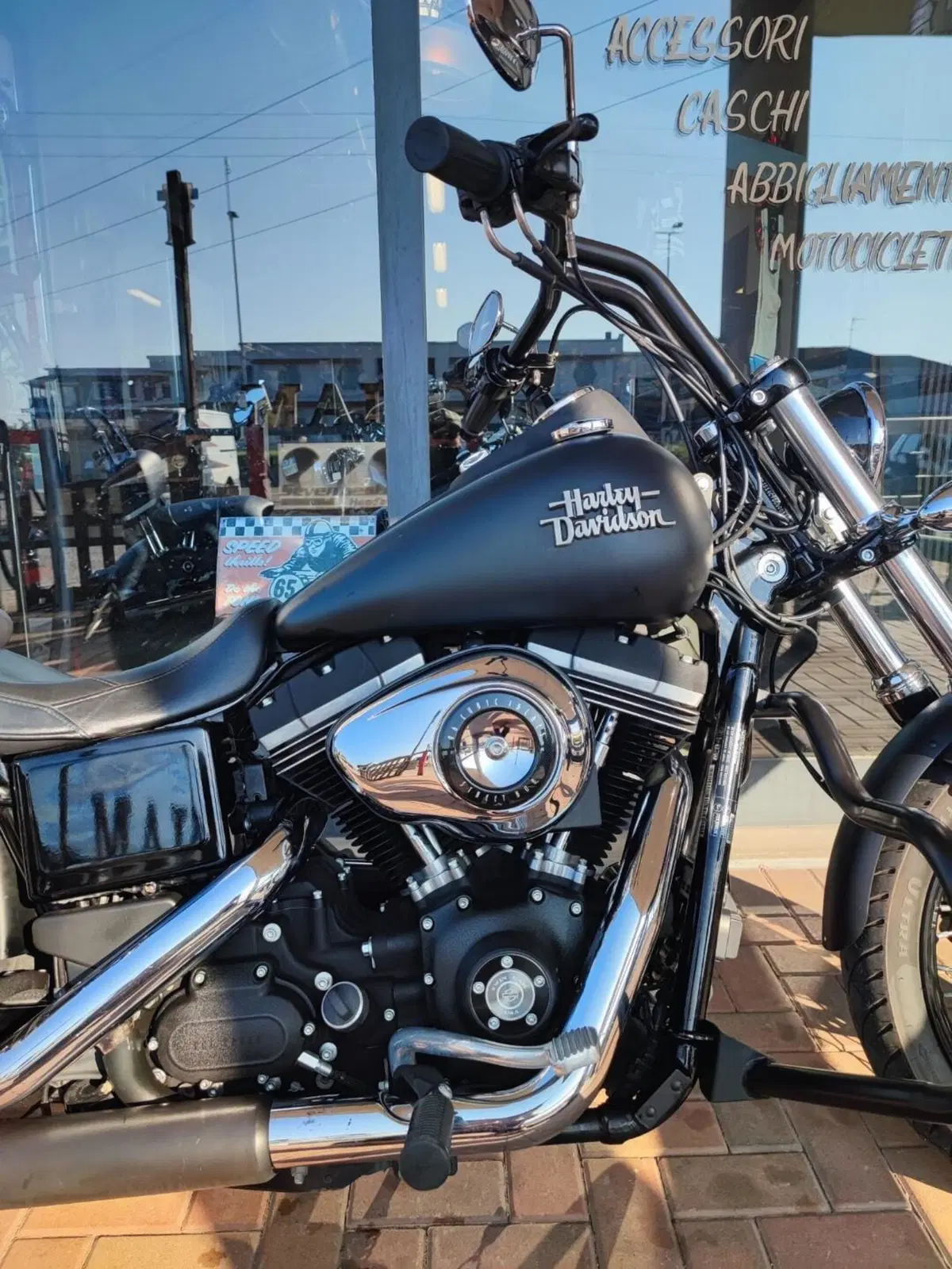 Harley-Davidson 1584 Street Bob (2008 - 15) - FXDB (2)