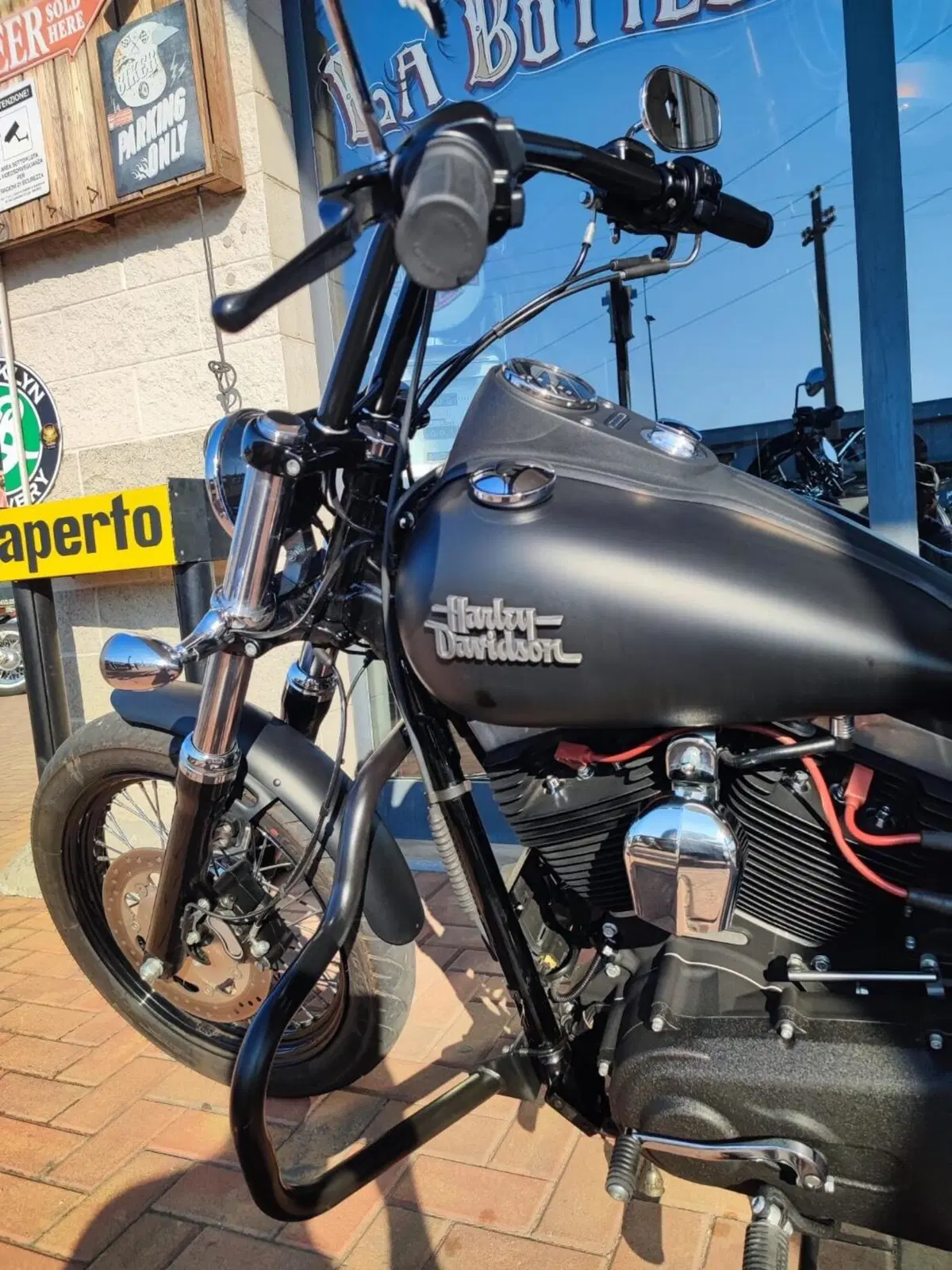Harley-Davidson 1584 Street Bob (2008 - 15) - FXDB (4)