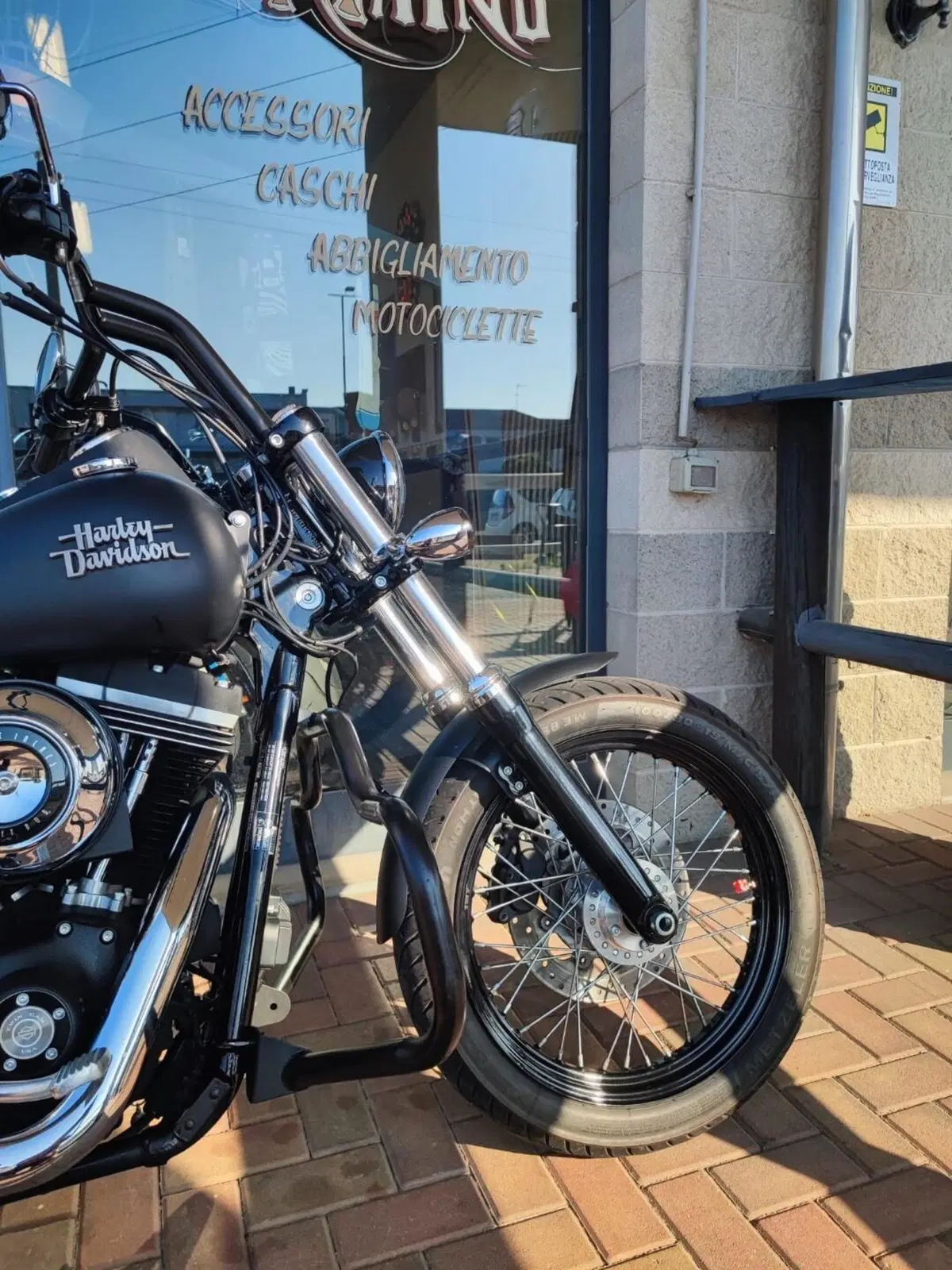 Harley-Davidson 1584 Street Bob (2008 - 15) - FXDB (5)