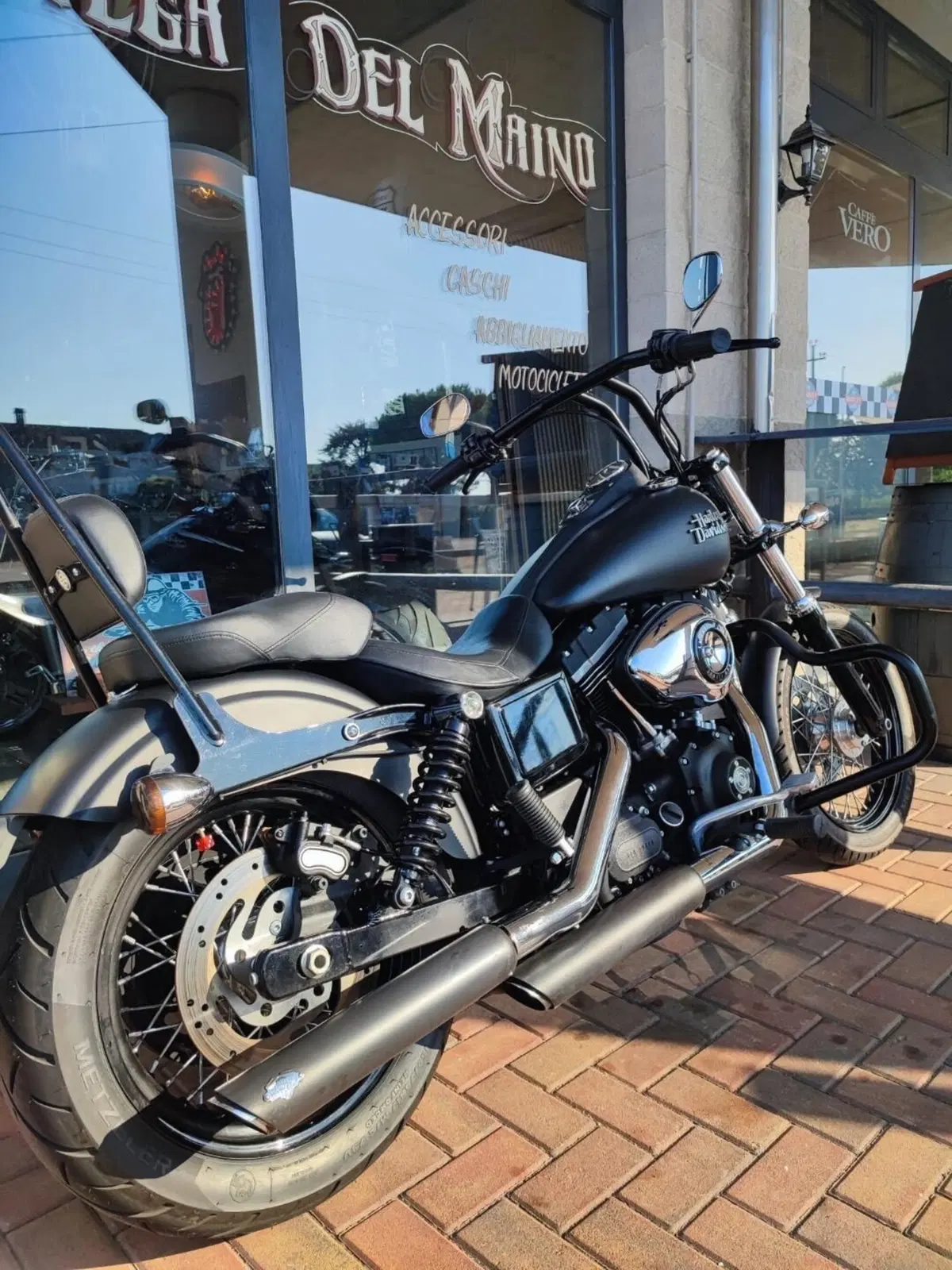Harley-Davidson 1584 Street Bob (2008 - 15) - FXDB (7)