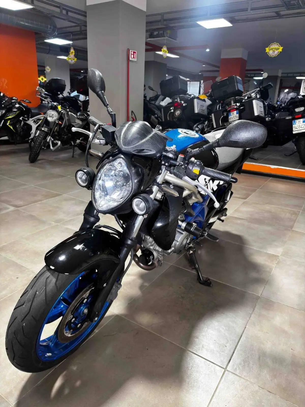 Suzuki Gladius 650 SFV (2009 - 15) (3)