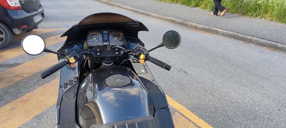 Bmw K1 (3)