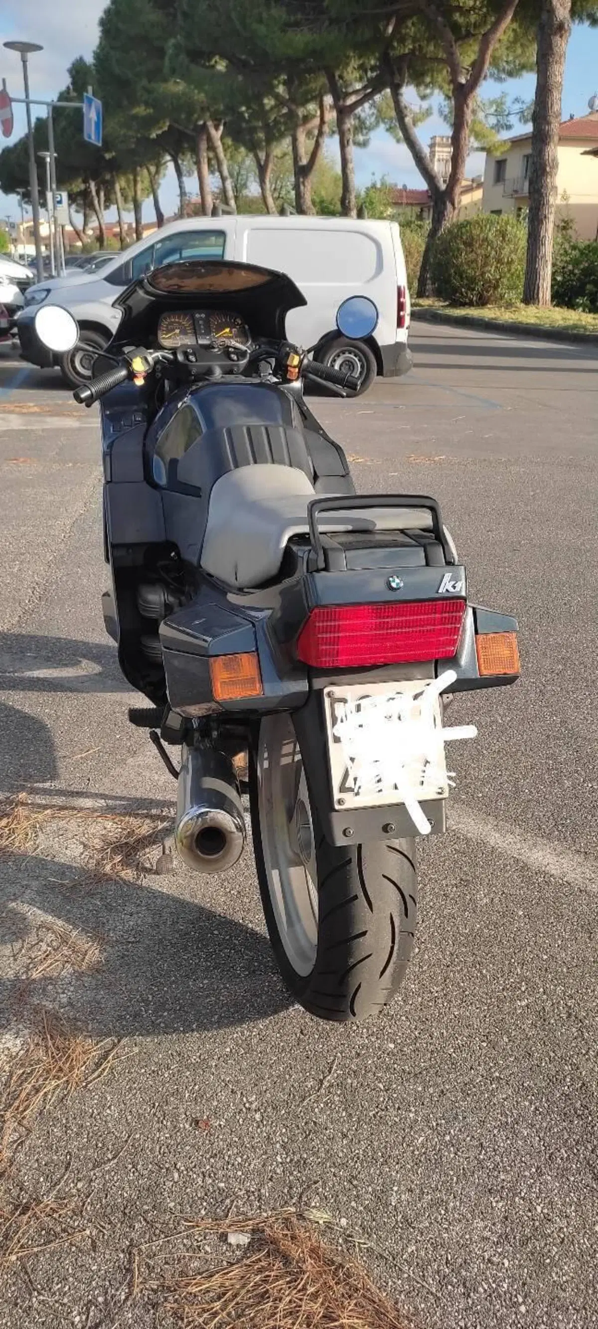Bmw K1 (7)