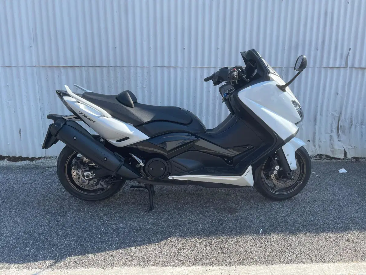 Yamaha T-Max 530 (2017 - 19) (5)
