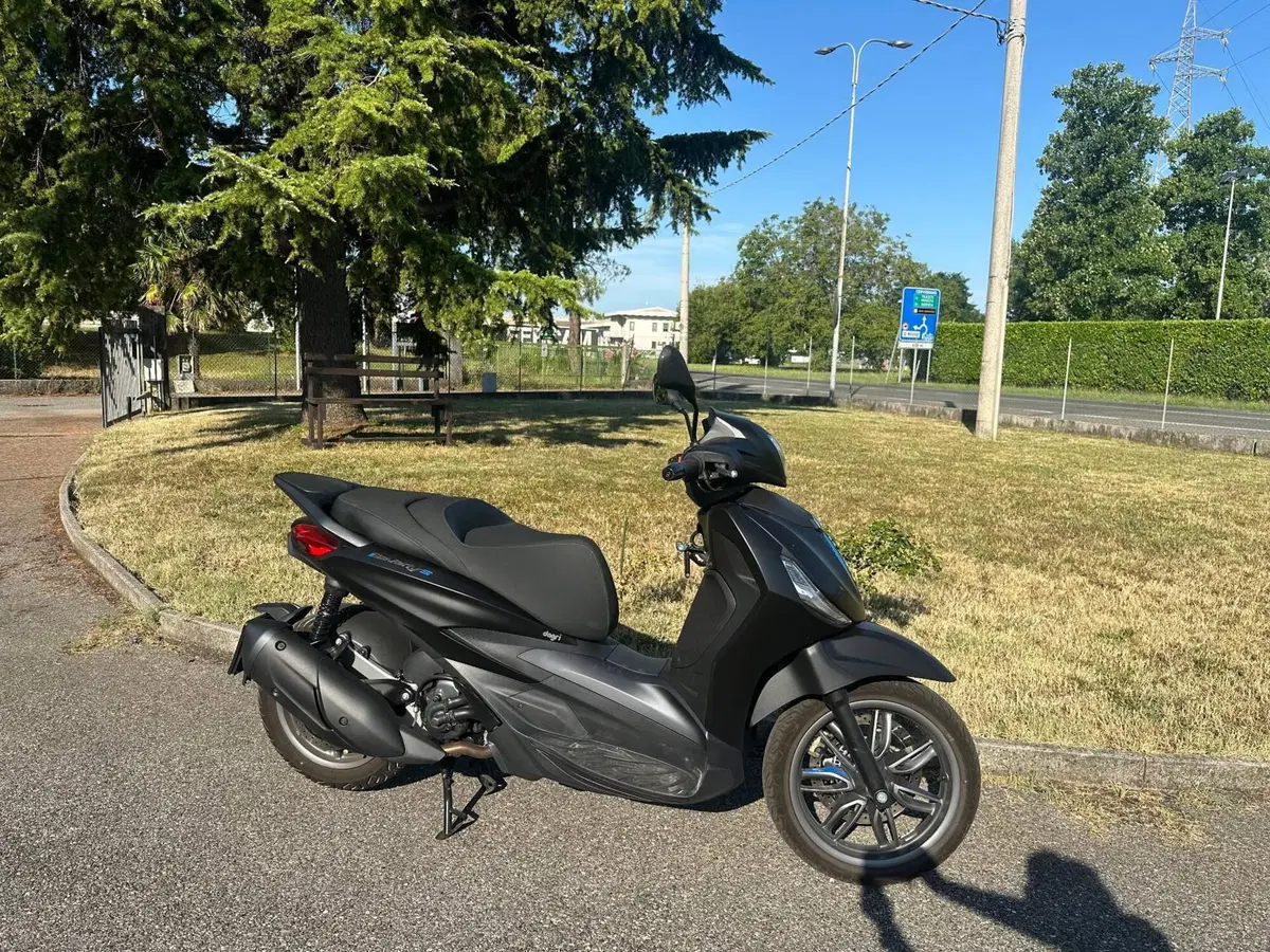 Piaggio Beverly 310 (2025 - 26)