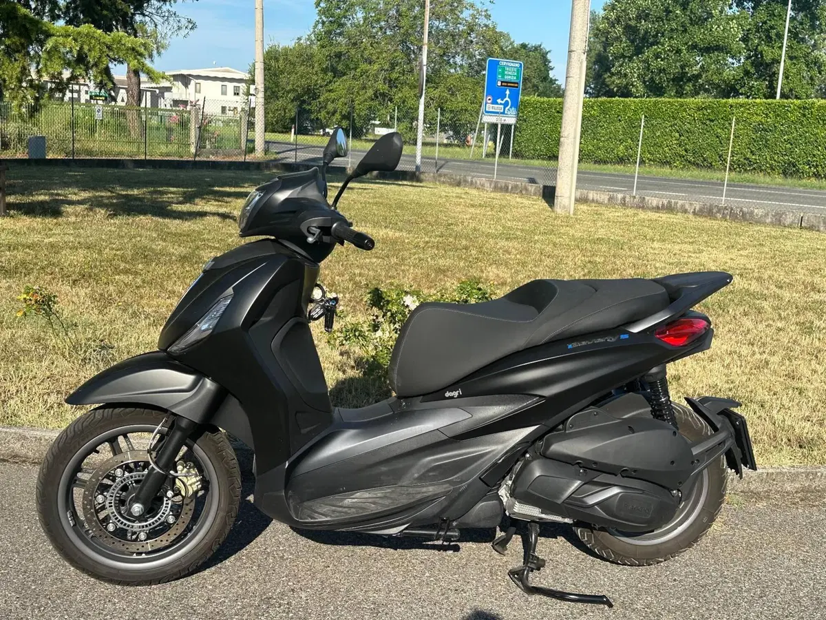 Piaggio Beverly 310 (2025 - 26) (3)