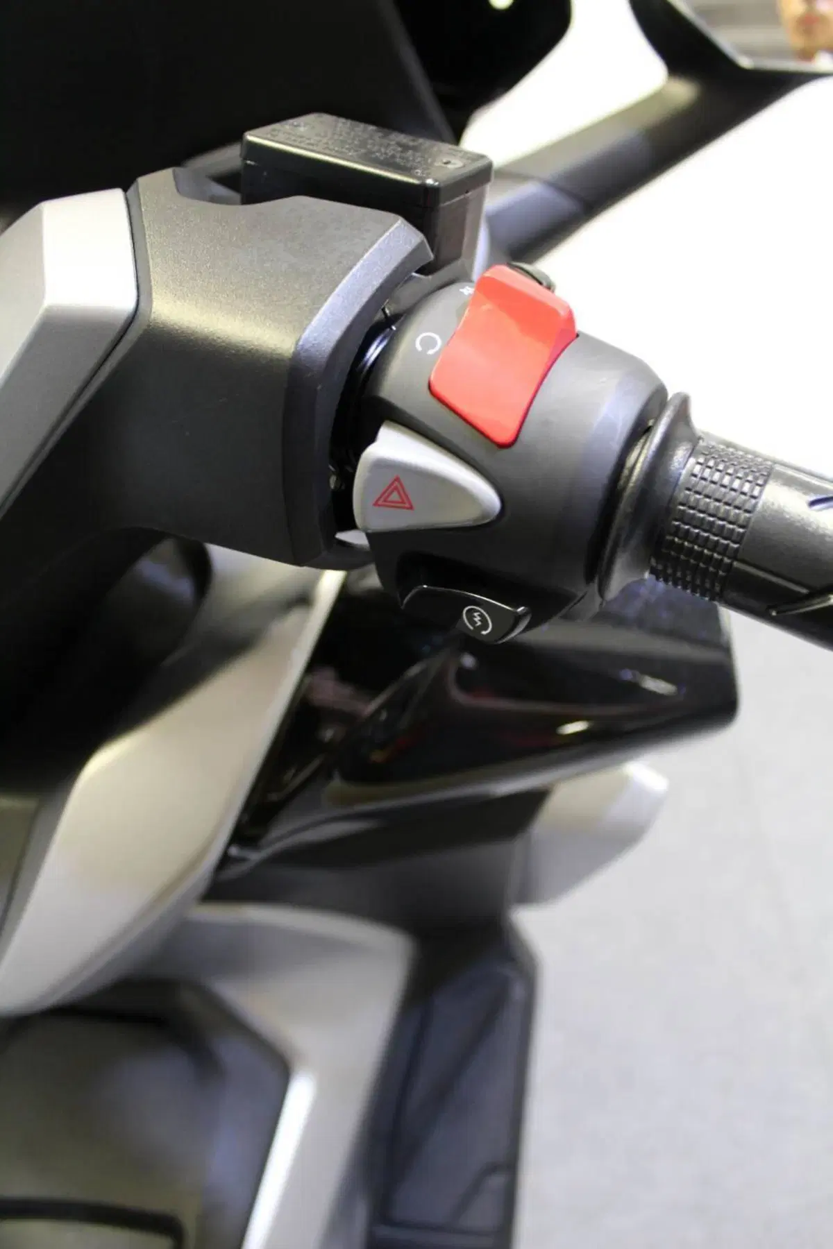 Honda Forza 300 (2019 - 20) (13)