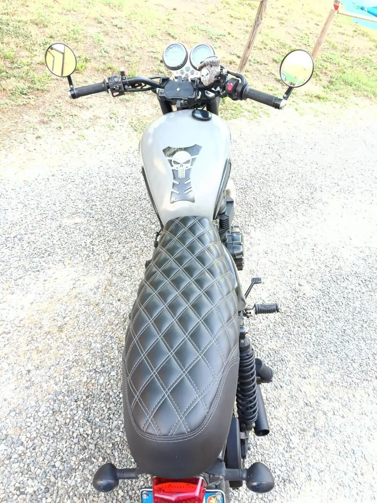 Triumph Bonneville SE (2009 - 13) (2)