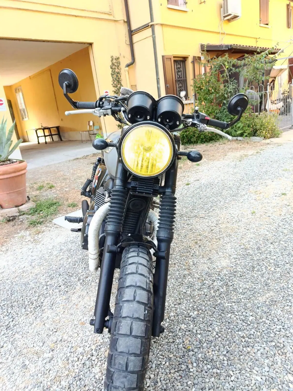 Triumph Bonneville SE (2009 - 13) (8)