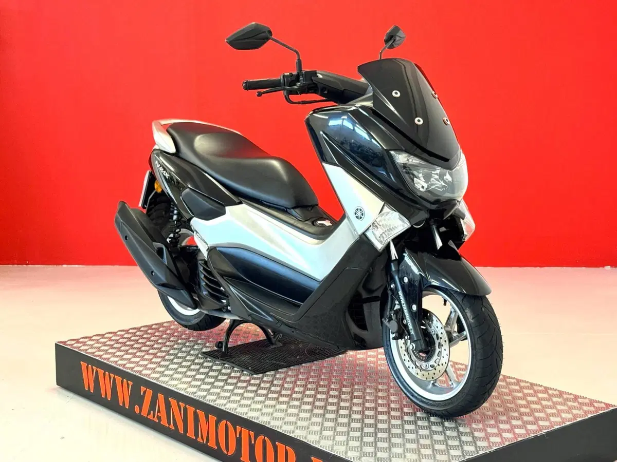 Yamaha N-Max 125 (2015 - 17) (2)