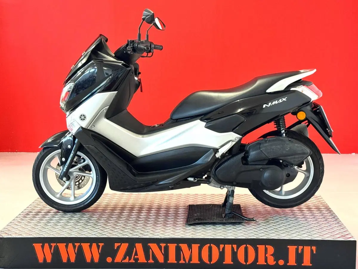 Yamaha N-Max 125 (2015 - 17) (5)