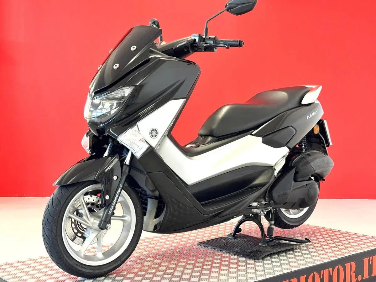 Yamaha N-Max 125 (2015 - 17) (13)
