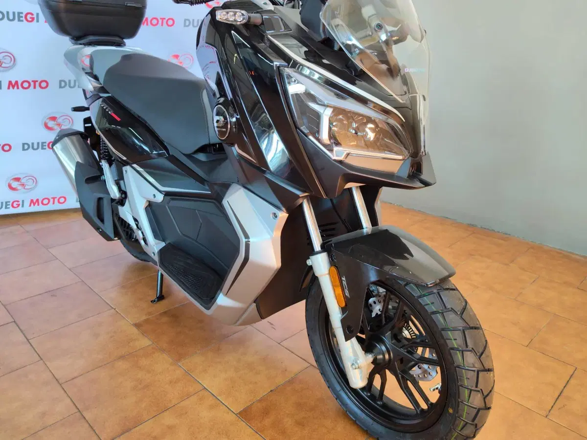 QJ Motor ATR 125 (2025 - 26) (3)