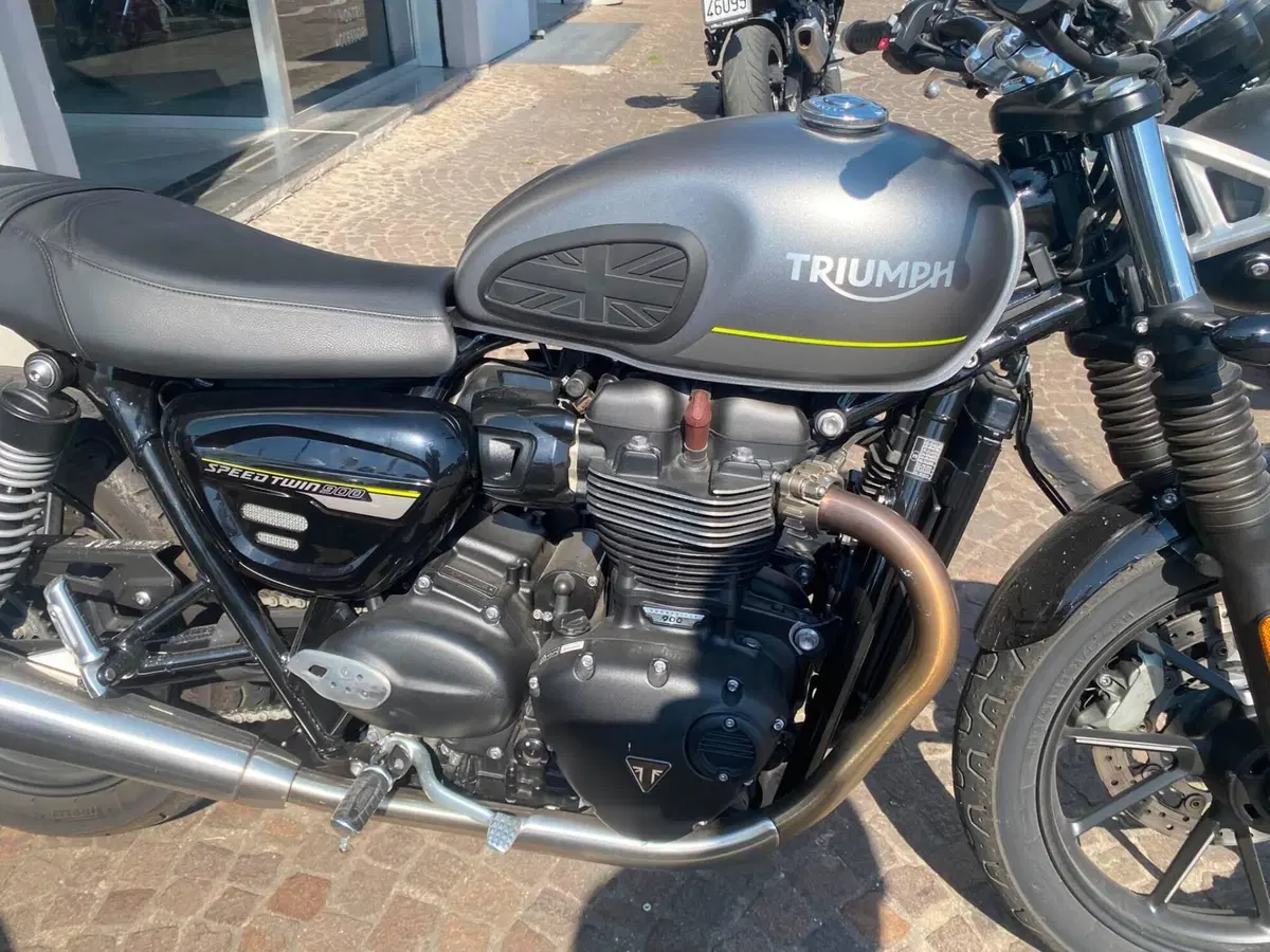 Triumph Speed Twin 900 (2023 - 24) (6)