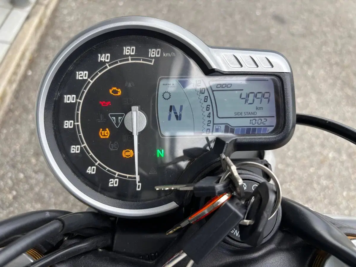 Triumph Speed 400 (2024 - 26) (3)