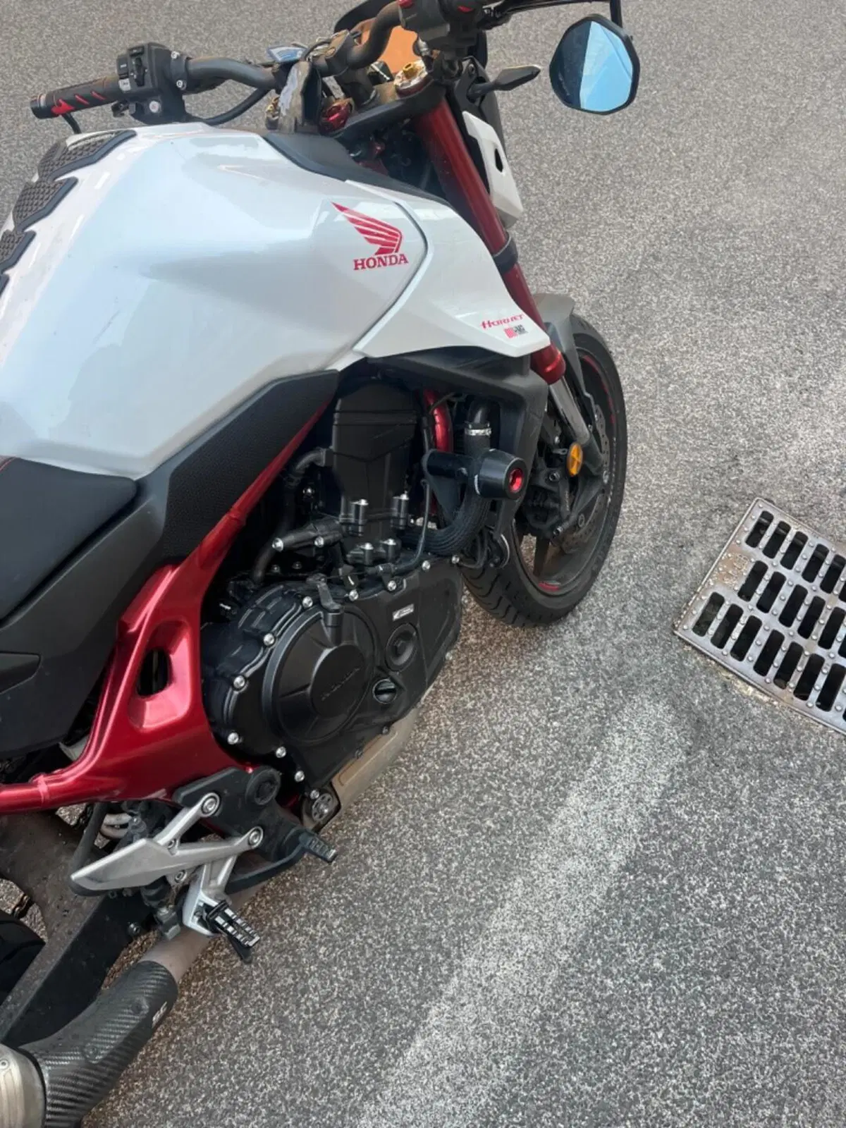 Honda CB 750 Hornet (2023 - 24) (3)