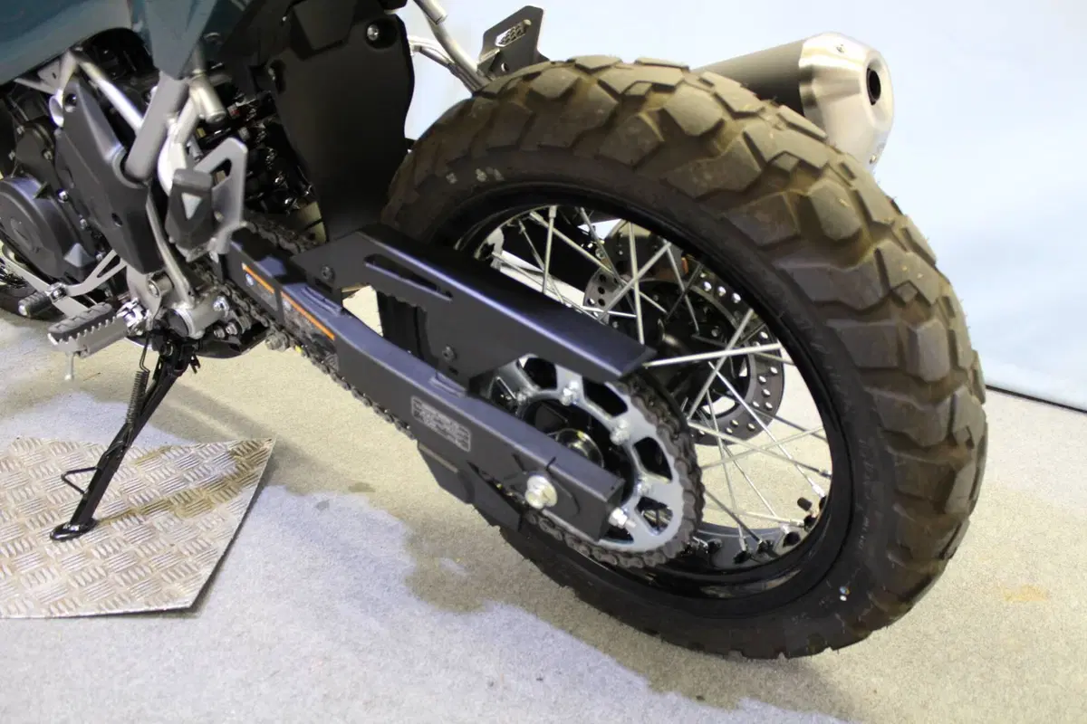 Kawasaki KLE 500 (2026) (16)