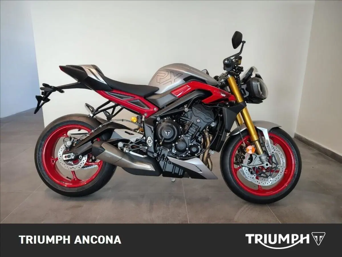 Triumph Street Triple 765 RX (2026) (5)